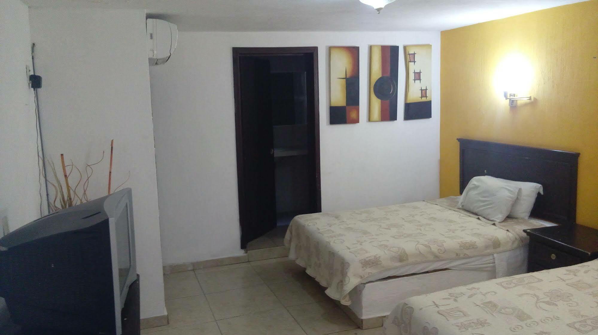 Hotel Nuevo Vallarta Zapopan Buitenkant foto